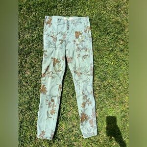 Anthropologie floral pants perfect condition